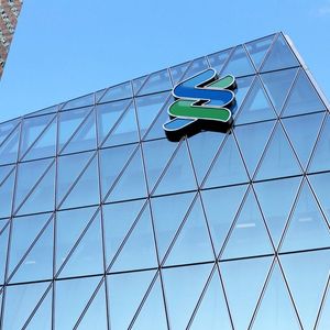 Deutsche Bank and Standard Chartered Ventures Test SWIFT Killer for Stablecoins and CBDCs