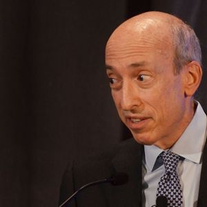 Coinbase's SEC Clash Faces First Major Test as Judge Weighs Longshot Dismissal