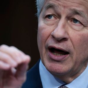 Jamie Dimon Defends Right to Buy Bitcoin Even Though He Never Will