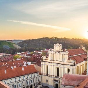 Lithuania-Licensed Crypto Bank Meld to Offer Tokenized RWAs to Retail Investors