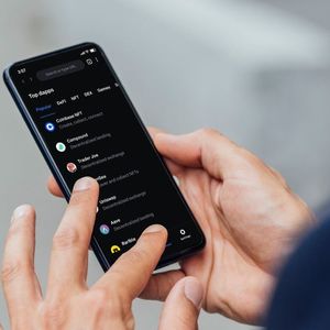 Coinbase Wallet Adds Crypto Trading Alerts From Notifi