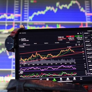 Payrolls-Led Bitcoin, Ether Price Swoon Is 'Buy the Dip' Opportunity, Crypto Trading Firm Says
