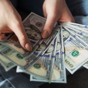 Defi Giant Aave Rakes in $6M in Revenue as Crypto Market Plunges