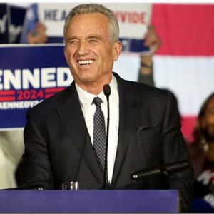 RFK Jr. Reportedly Dropping Out of Presidential Race, Mulling Trump Endorsement; Bitcoin Jumps Past $61K