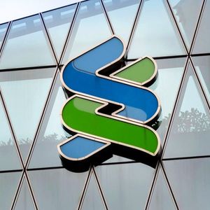 Bitcoin Not a Safe Haven From Geopolitical Risks, But Still Buy the Dip: Standard Chartered