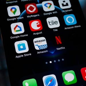 Amazon Shareholders Push for Minimum 5% Bitcoin Allocation