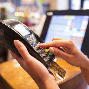 Floki Releases No-Fee Crypto Debit Card, Boosting Token Fundamentals