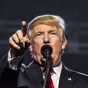 LINK, AAVE Rocket 30% as Trump’s World Liberty Financial Buys $2M Tokens