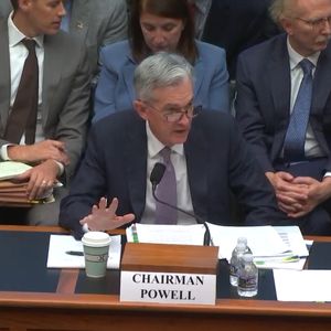 Fed Cuts Interest Rates by 25 Basis Points, Bitcoin Slips Below $104K on Hawkish Tone
