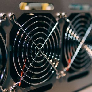 Bitcoin Miner Hut 8 Buys $100M BTC Boosting Total Total Stash to $1B