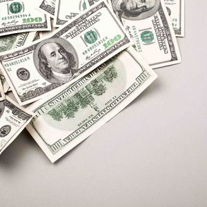 Dollar's Post-Election Path Is Tracking Trump's First Presidential Term: Van Straten