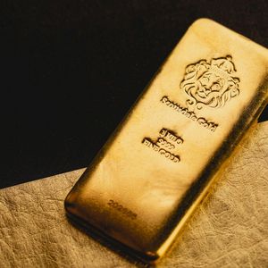 Gold-Backed Cryptocurrencies Surge as Precious Metal Hits Record Amid Trade War Worry