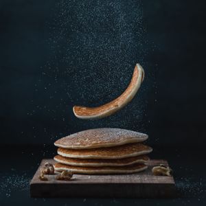 PancakeSwap's CAKE, BNB Lead Market as Bitcoin Range Tightens