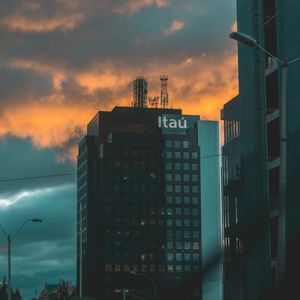 Brazil’s Largest Bank Itaú Unibanco Mulls its Own Stablecoin