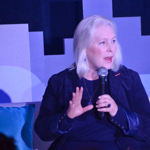 US Sen. Gillibrand Says a Last-Ditch Stablecoin Bill May Still Emerge This Year