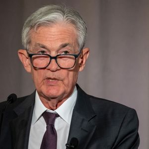 Bitcoin Rally Short-Circuited as Fed Chair Powell Raises Stagflation Fear