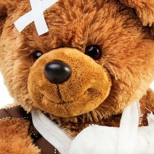 Bitcoin Drop Causes $500M Long Liquidations as Dogecoin, ADA Slide 7%