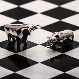 XRP Slides 4% as Bitcoin Traders Cautious of $105K Price Resistance