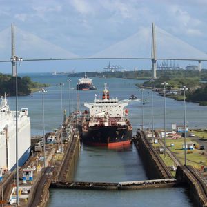 Ships Could Pay Panama Canal Transit Fees in Bitcoin and Cut the Line, Panama City Mayor Muses