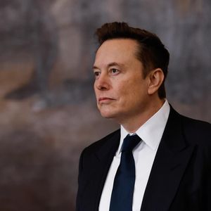 Bitcoin Threatens $100K, Crypto Losses Grow as Musk/Trump Feud Goes Nuclear