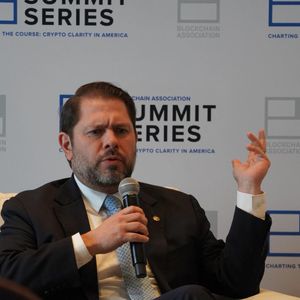 Senate Stablecoin Bill Likely to Win Massive Bipartisan Support, Dem Lawmaker Says