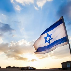 Bitcoin Tumbles Below $104K as Israel Strikes Iran