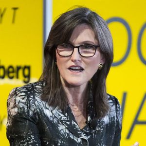 Cathie Wood's ARK: Bitcoin's Bullish Momentum Slows as Long-Term Holder Stacks Hit Record