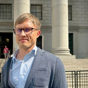 Legitimate Privacy Tool or Dirty Money ‘Laundromat’? Lawyers Debate Role of Tornado Cash on Day 1 of Roman Storm Trial