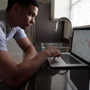 XRP Leads Market Gains, Bitcoin Nears $115K as Trump Tariffs Sour Bullish Crypto Mood