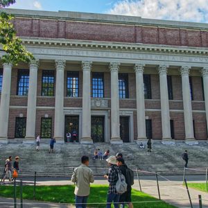 Harvard Reports $116M Stake in BlackRock’s iShares Bitcoin ETF in Latest Filing