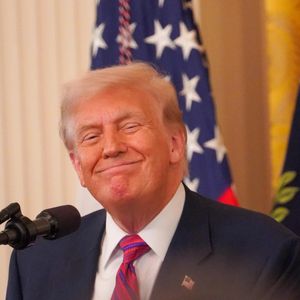 Trump-Linked World Liberty Seeks $1.5B for Public Crypto Holding Firm: Bloomberg