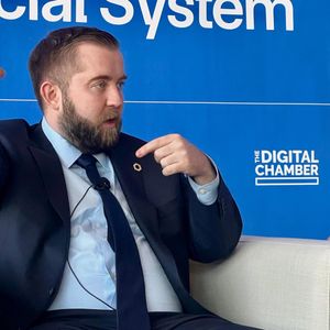 Chainlink Teams Up With NYSE-Parent ICE to Bring Forex, Precious Metals Data On-Chain