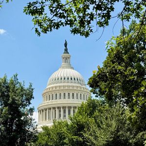Wall Street Joins Consumer Advocates to Call for Edit to GENIUS Act on Stablecoins
