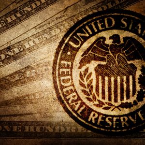 ETF Outflows Signal Risk Aversion Before FOMC, Powell Speech: Crypto Daybook Americas