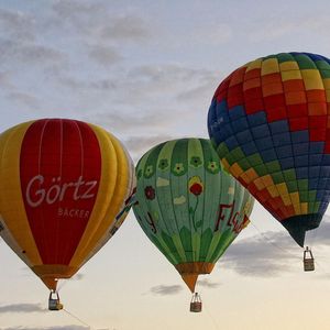Ether Likely to Top $5K, BTC Eyes Record High as Powell Sparks Rally; Watch for DAT Deal Risks: Asset Managers