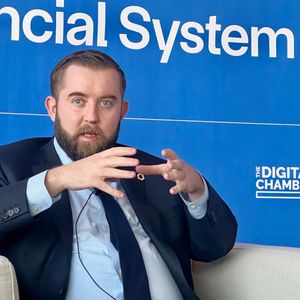 Chainlink Chosen by Privacy-Focused Blockchain Canton to Push Institutional Adoption