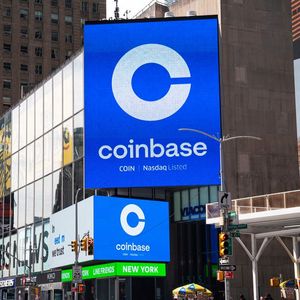 Crypto Exchange Coinbase Asks Users to Switch USDT for USDC