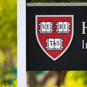 Harvard Endowment Takes Rare Leap Into Bitcoin With $443M Bet on BlackRock's IBIT
