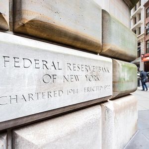 Bitcoin Bounces Above $84K as Fed's Williams Puts December Rate Cut Back on Table