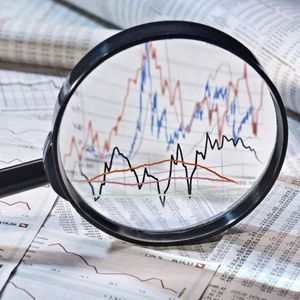 Bitcoin's squeeze sets stage for major price swing