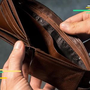 Forget the bank account: EY warns firms they must own the wallet to keep their customers