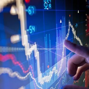 Bitcoin remains under pressure near $68,000 even as panic ebbs