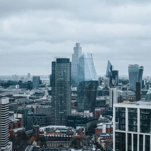 The UK is picking winners for its digital dollar future while Coinbase CEO cries foul