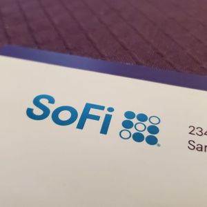 SoFi announces 24/7 banking hub that blends traditional cash with crypto