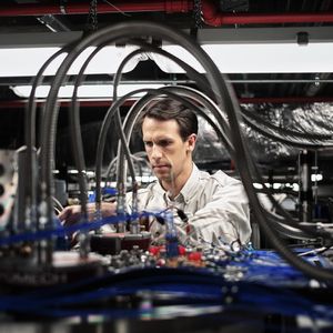 A simple explainer on what quantum computing actually is, and why it is terrifying for bitcoin