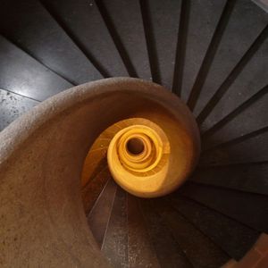 Bitcoin meltdown to $10,000 remains likely unless prices reclaim $75,000, analyst says