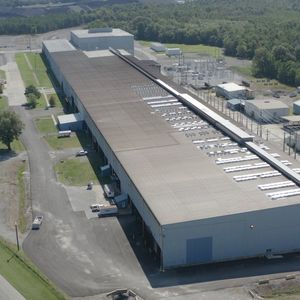 Core Scientific seeks $3.3 billion bond sale to further AI data center pivot