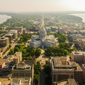 Wisconsin joins prediction market fight, suing Kalshi, Coinbase, Polymarket, Robinhood and Crypto.com