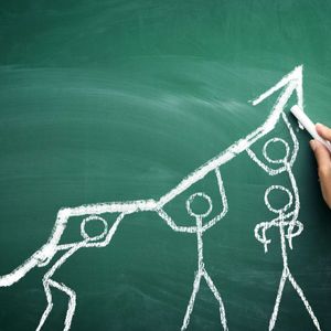 Industry leaders are pouring hundreds of millions into a rescue plan for Aave users after massive crypto hack