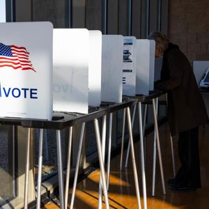 Crypto is at bottom of U.S. voters' priorities heading into elections, CoinDesk survey shows